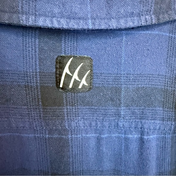 Fintech | Men's Navy Plaid Casual Button-Down Flannel Shirt | Sz L - Picture 6 of 6